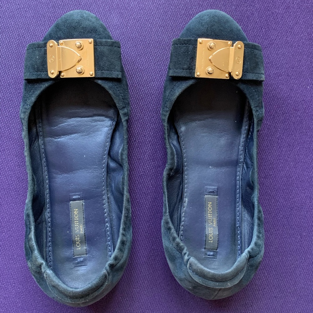 LOUIS VUITTON SUEDE Flats, SZ 36
